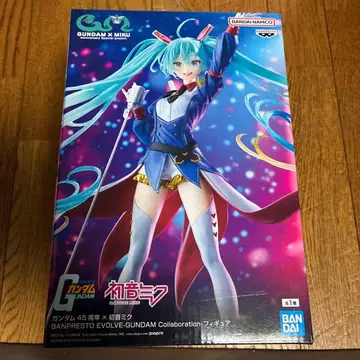 하츠네 미쿠 GUNDAM 콜라보 피규어