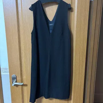 SINME 택 포함 새상품 V넥 원피스 신메