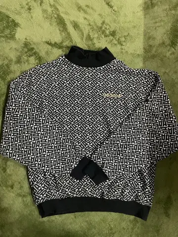 adidas 트레이닝복 M 사이즈