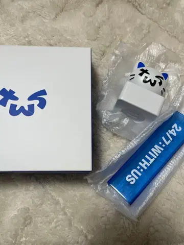 247-WITH-US 고양이 디자인 응원봉