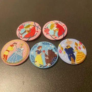 디즈니 자수 캔 배지 5개 세트