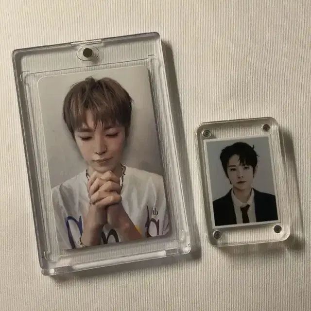 투명 아크릴 스탠드 포카 증사 보관용