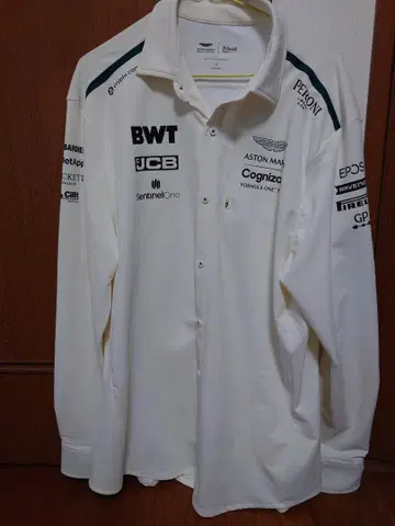 지급품 애스턴 마틴 2021년 모델 긴팔 핏 셔츠 사이즈 XL