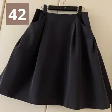 새상품급 FOXEY 레어 42 이리립스 플레어 스커트 그레이