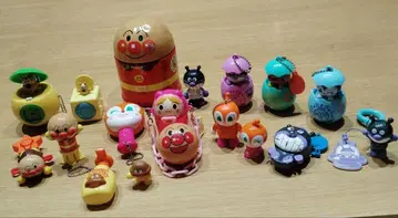 [중고품] 호빵맨 완구 18점 호빵맨 뮤지엄 가챠 후지야