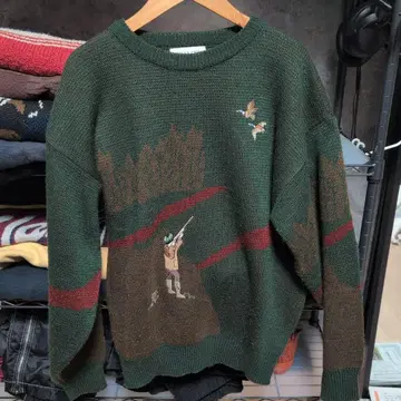 URBAN CITY 사냥 모티브 니트 스웨터