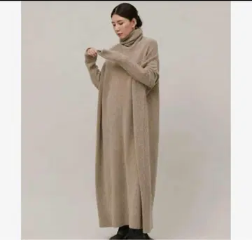 새상품급 캘런솔로지 울 포앙 니트 원피스 베이지