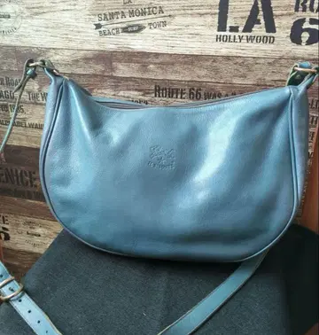 IL BISONTE 일비종떼 숄더백 하프문