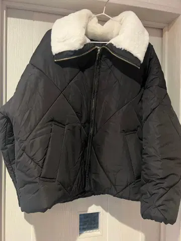 옷깃 퍼 퀼팅 블루종 프로즈 베일