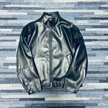 ZARA 페이크 레더 자켓