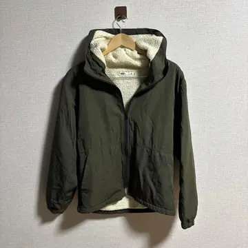 올리브색 플리스 자켓 M 사이즈