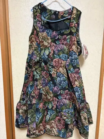 시마무라 쿠루미 콜라보 고블랑 오버롤 스커트 4L 새상품 블랙