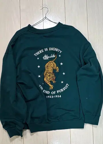 FREAK'S STORE 호랑이 자수 맨투맨 다크 그린 L