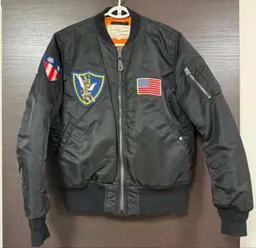 새상품급 AVIREX MA-1 플라잉 타이거