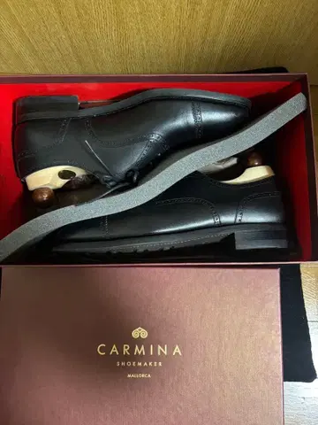 CARMINA 사용 1회 UK7 1/2 스트레이트 팁 세미 브로그