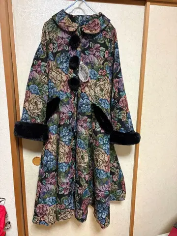 시마무라 쿠루미 콜라보 고블랑 블랙 코트 4L, 새상품