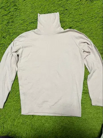 JOHN SMEDLEY 메리노울 터틀넥