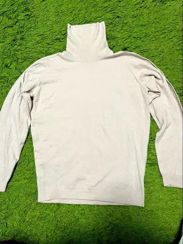 JOHN SMEDLEY 메리노울 터틀넥