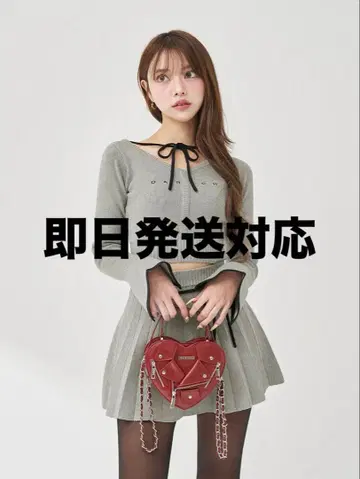 허리 오픈 리본 디자인 니트 미니 원피스