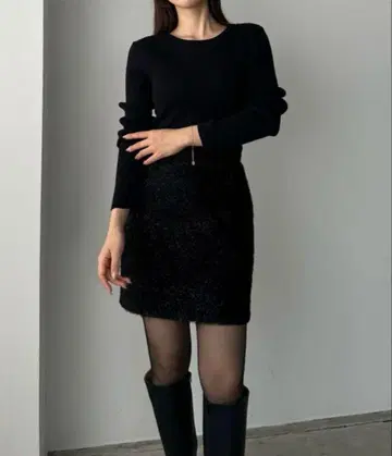 [ 새상품 ] Louere 반짝반짝 샤기 니트 미니 스커트