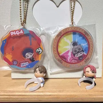 미세스 아크릴 키링 2개, 빗쿠라타마고 2개 와카이 히로토 세트