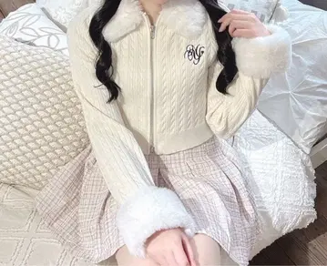 evelyn 케이블 지퍼 니트