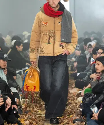 [ KHOKI/코키 ] 3D cutting denim pants