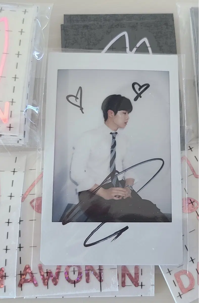 SF9 Dawon genuine sign polaroid