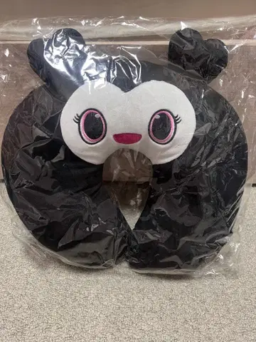 TWICE THIS IS FOR 도쿄 돔 업그레이드 굿즈 넥 필로우