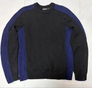 00s DKNY 테크 디자인 니트 래글런 라인 절개