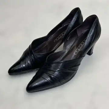 YOSHITO 요시토 가죽 펌프스 천연 가죽 블랙 23.5cm