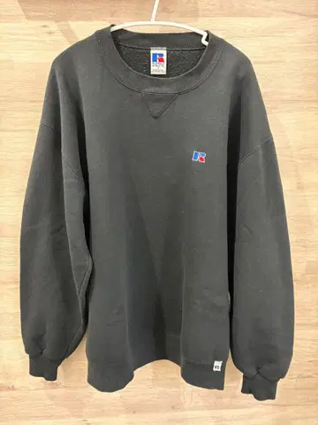 90s 맨투맨 RUSSELL ATHLETIC USA 블랙 자수