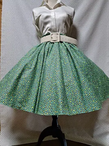 서큘러 스커트 (전원)