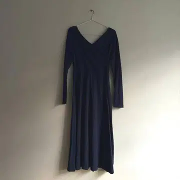 [컨디션 최상] 카슈쿨 긴팔 롱 원피스 네이비