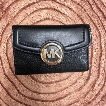 마이클 코어스 블랙 키케이스