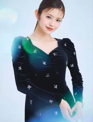 CELFORD 꽃무늬 자수 벨로아 원피스