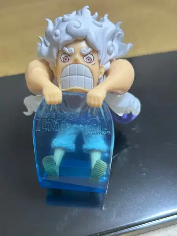 원피스 에모션 한정판 루피 니카 기어5 피규어 월드 컬렉션