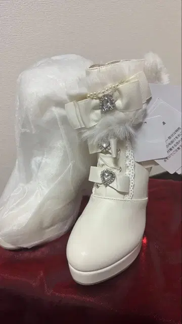 마시로 아리스 시마무라 부츠 화이트 화이트