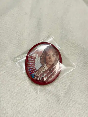 기묘한 이야기 홀로그램 캔 배지 로빈