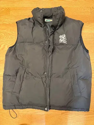 A'GEM 블랙 다운 베스트