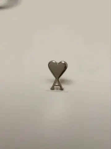 새상품 하트와 A 모티브 귀걸이 (한쪽용) 실버