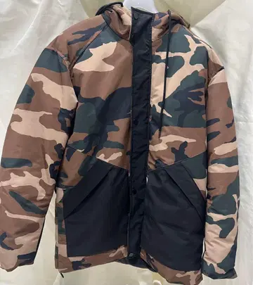 ZARA 카모 패턴 후드 부착 다운 자켓