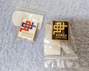 오사카 만박 한국관 핑 배지 블랙 화이트 2개 한국 파빌리온