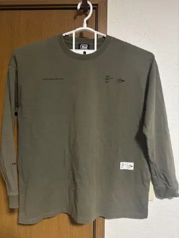 reversal 긴팔 T셔츠 M 올리브 그린
