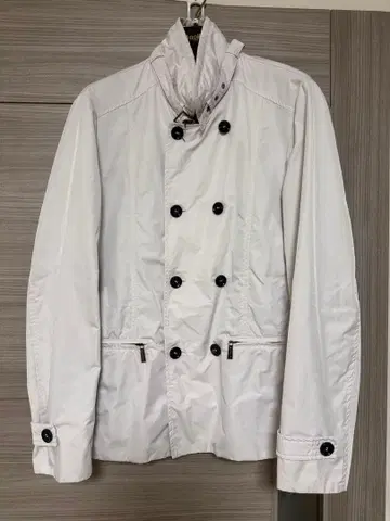 무레르 화이트 나일론 자켓