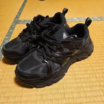 FILA ELECTROVE 2 휠라