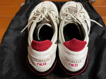 MORELIA NEO 3 축구 스파이크 교체식
