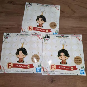 #Mrs. GREEN APPLE 메탈 참 3개 세트