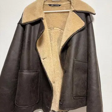 ZARA 무스탕 코트