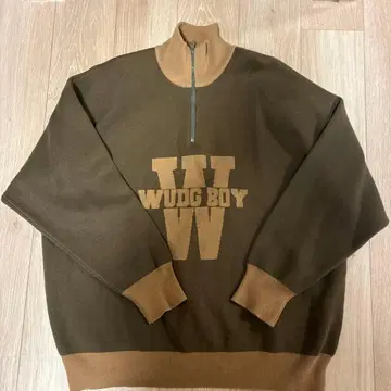 WUDGBOY 하프 지퍼 맨투맨 브라운